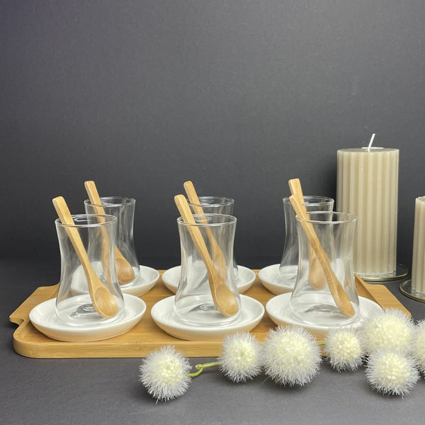 Enjoy Teegläser 6er Set Porzellan Untersetzer & Bambus löffel & Tablett